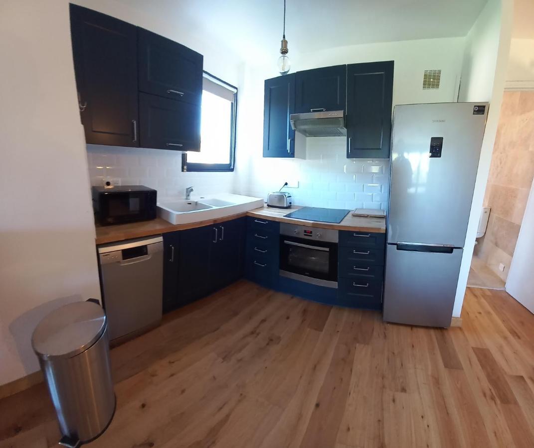 Loft Climatise "La Pinede", 50 M2, Tres Calme, 5 Mn A Pied Des Plages, Lit King Size La Seyne-sur-Mer Ngoại thất bức ảnh